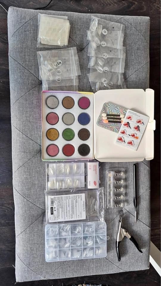 Nail Art Kit with Chrome Powder Palette, Tips, and Tools