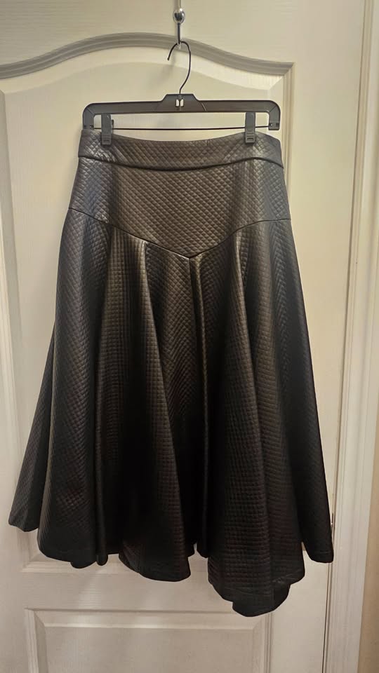 Brand New Gracia New York Black Faux Leather Skirt - photo 2