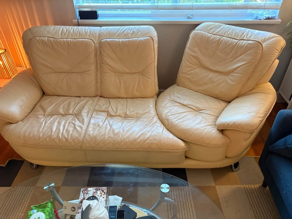3 piece leather couch set with glass coffee table - photo 4