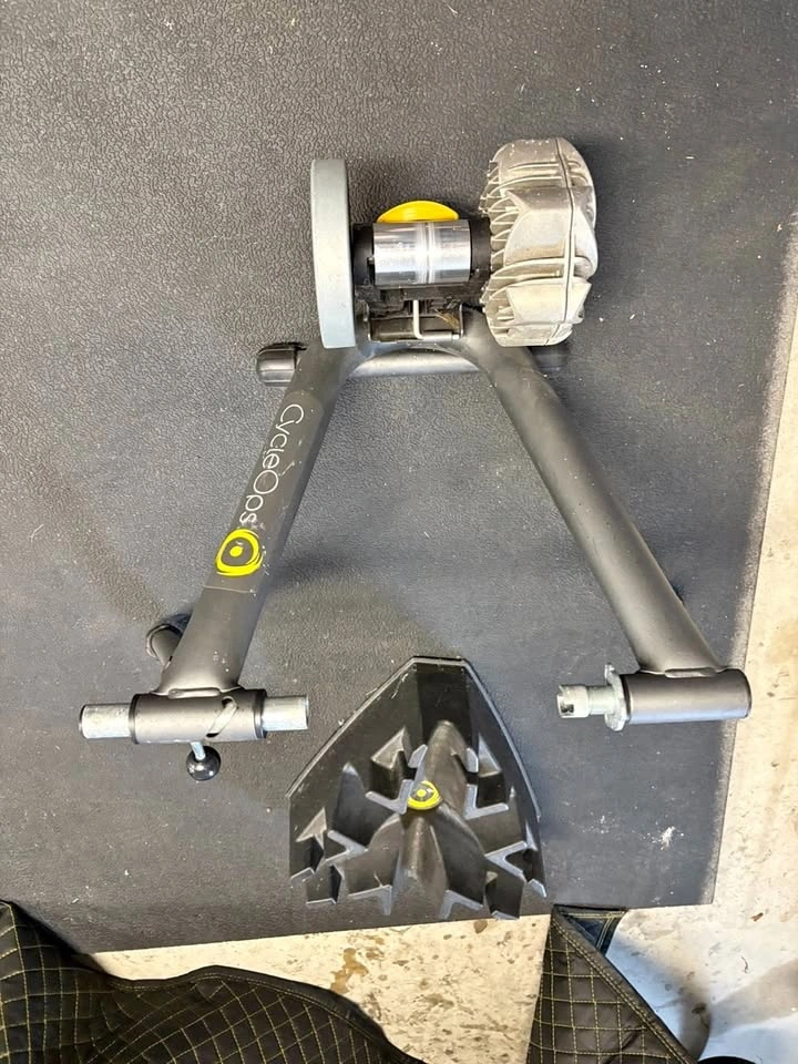 CycleOps Bike trainer