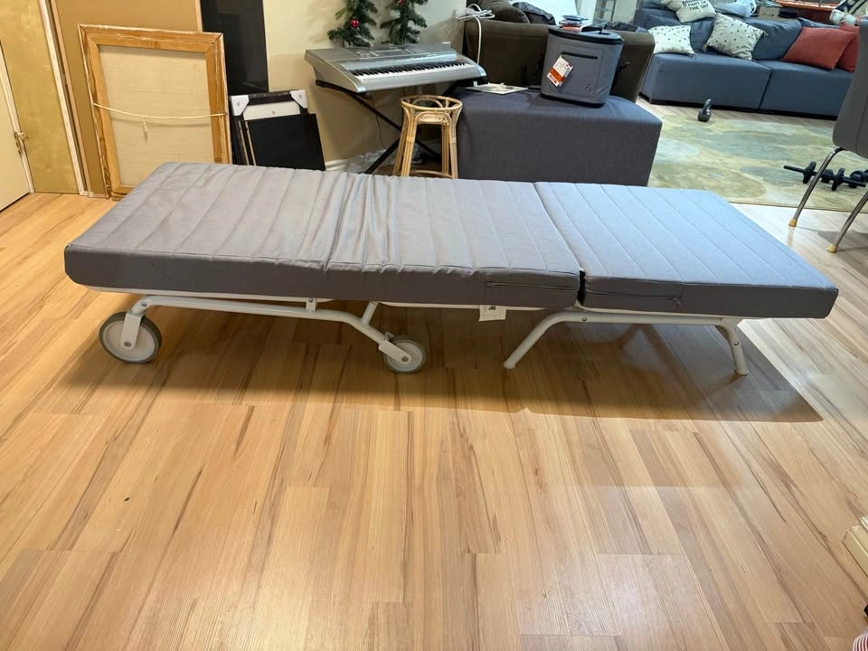 IKEA LYCKSELE Chair-Bed (2 available) - photo 3