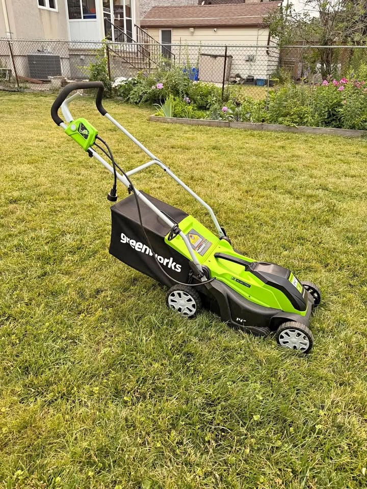 Greenworks 14-Inch 9 Amp Corded Lawn Mower