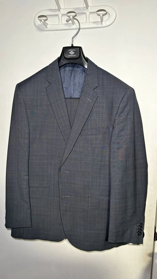 Joseph Abboud 2-piece suit