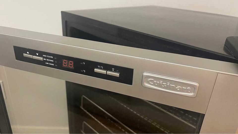 Cuisinart Wine Rack/Chiller, Wine Bar, Beer Fridge - photo 2