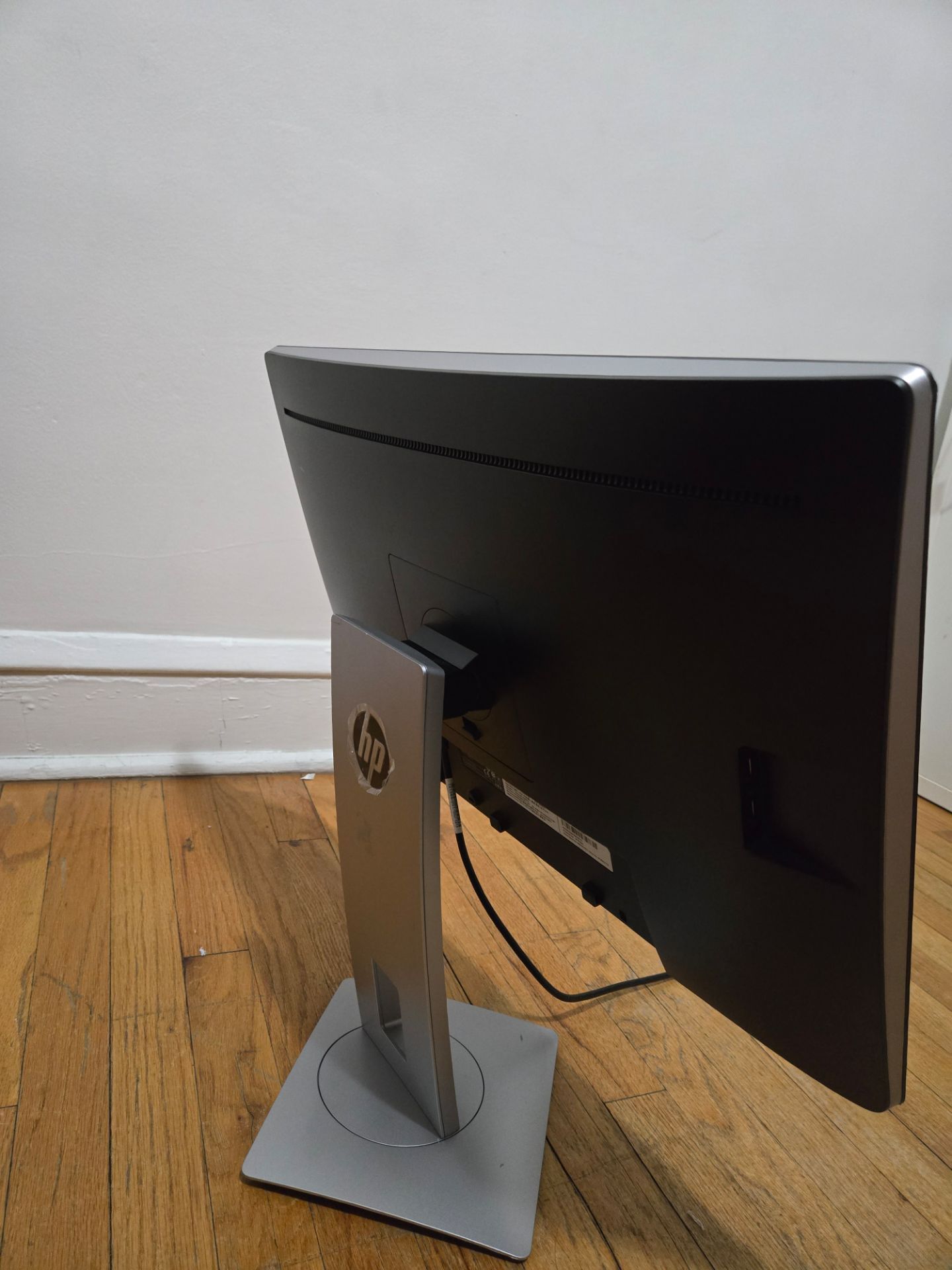 HP EliteDisplay 24" monitor - photo 5