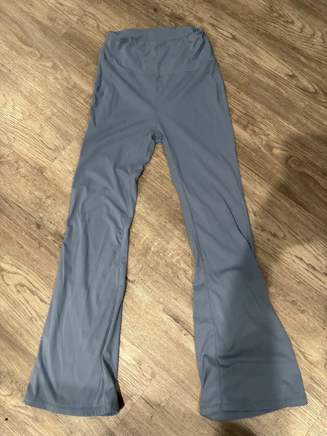 Lululemon Flare Leggings - photo 2