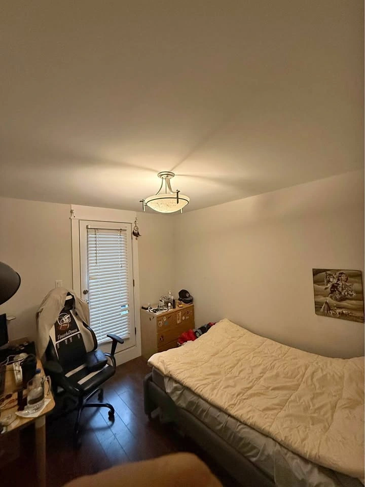 Private room for rent