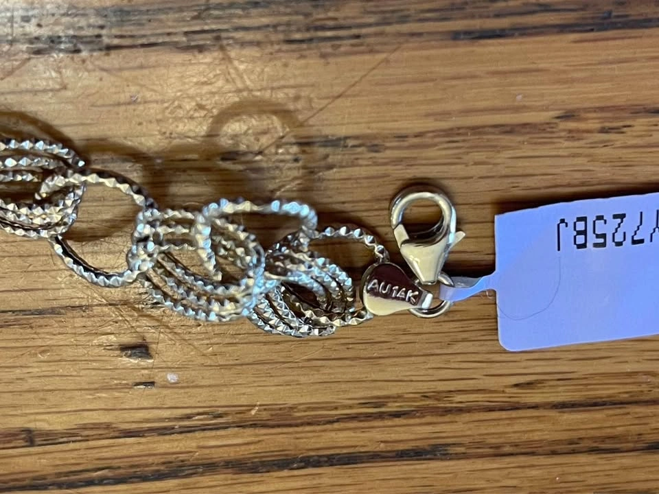 Brand New Vintage 14k Yellow Gold Charm Bracelet - photo 2