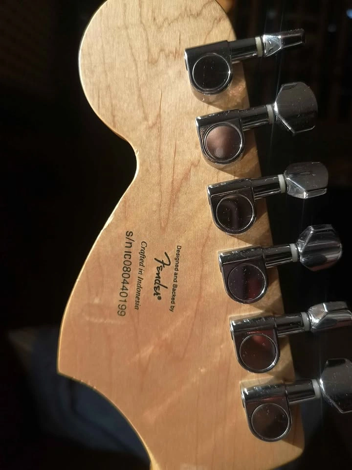 2008 Squier Affinity HSS Stratocaster - OBO - photo 3