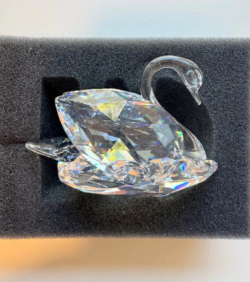 BNIB Swarovski Crystal Large Swan Figurine – Authentic, Box & Ce - photo 3