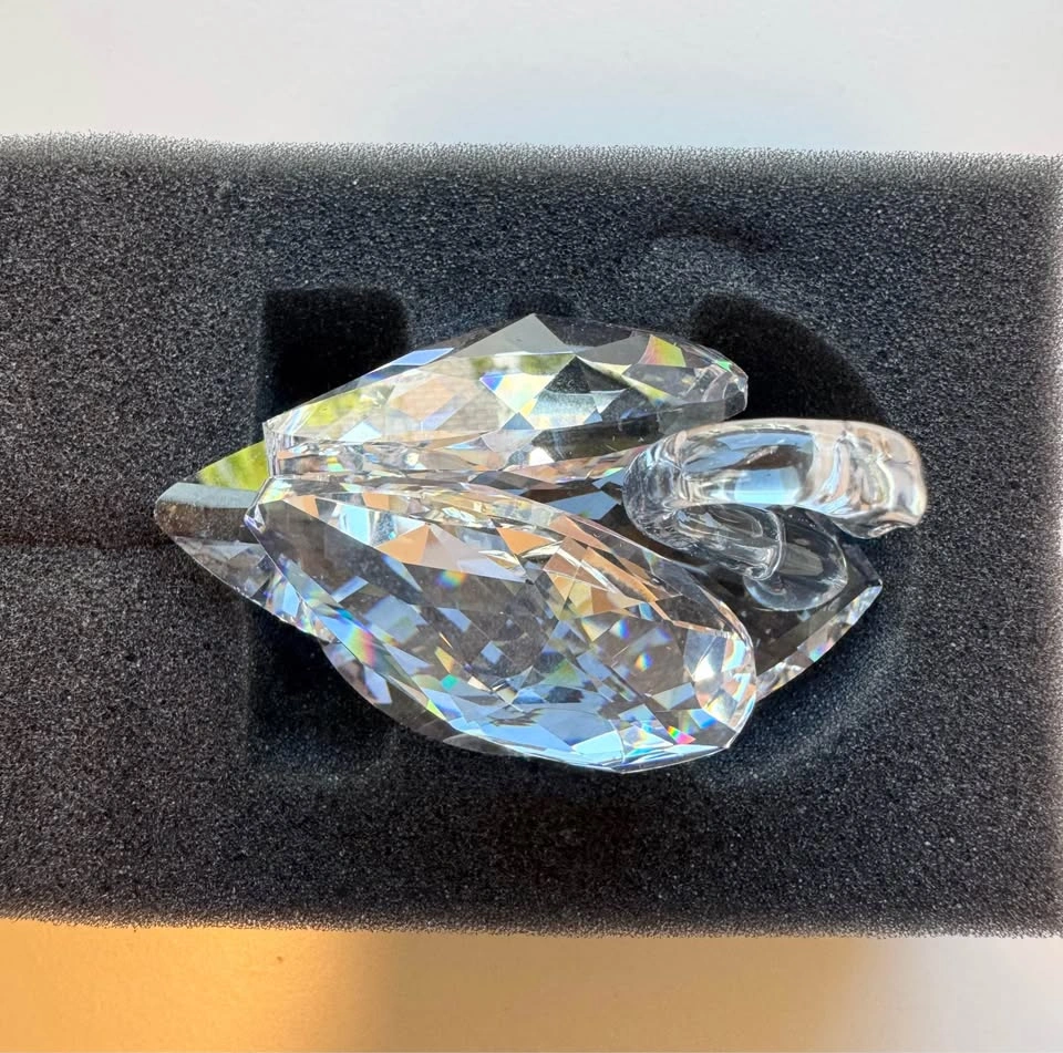 BNIB Swarovski Crystal Large Swan Figurine – Authentic, Box & Ce - photo 4