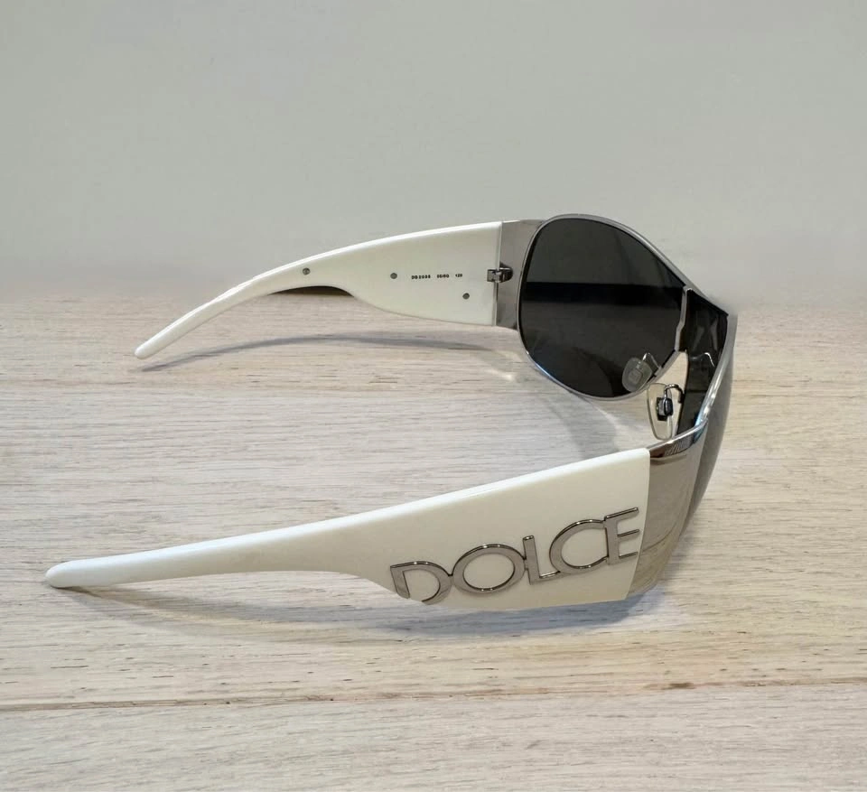 Rare Vintage Dolce & Gabbana DG2005 Shield Sunglasses – White - photo 4