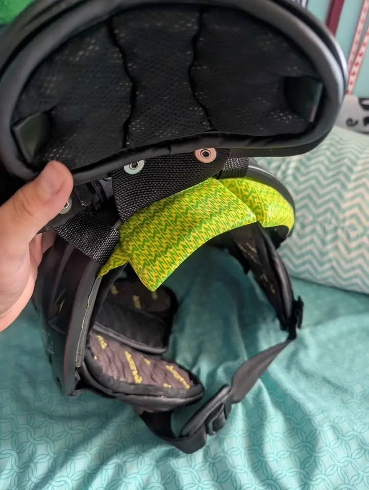 Razor Football Shoulder Pads - photo 5