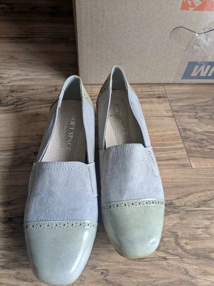 Grey heel shoes Size 36