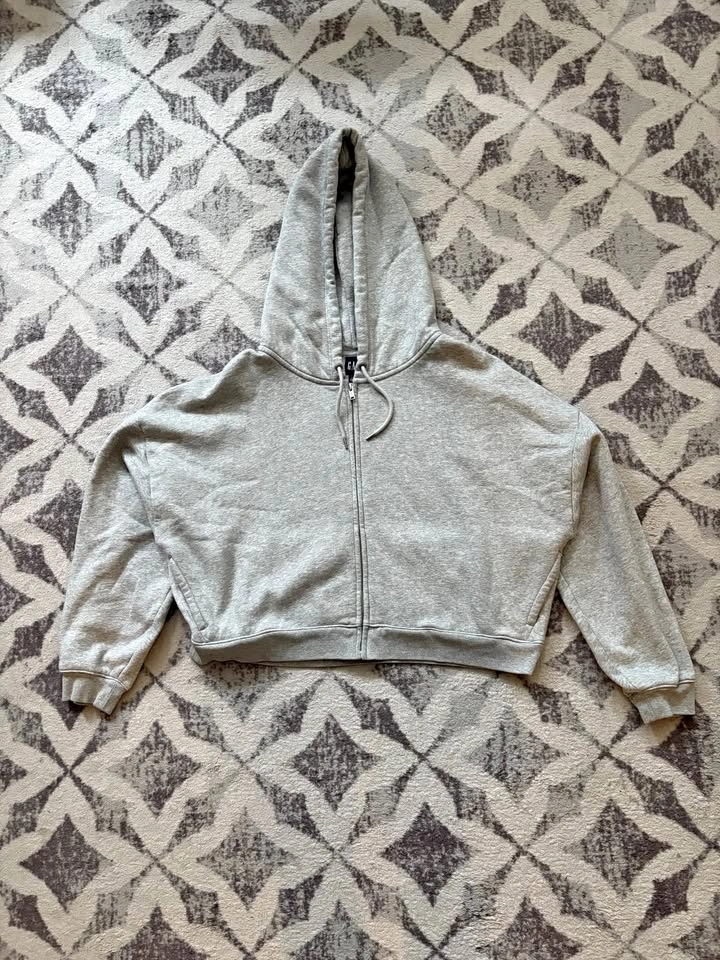 GAP Boxy Cropped Heather Grey Zip-Up Hoodie Women