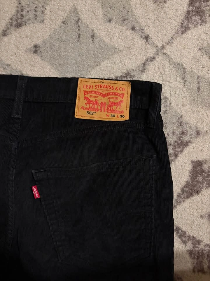 Levi's 502 Corduroy Pants Men - photo 3