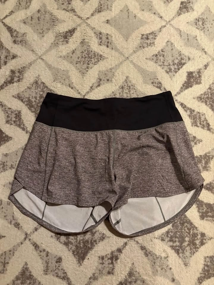 Lululemon Women’s Sweatpants and Shorts Size 8 Bundle - photo 5