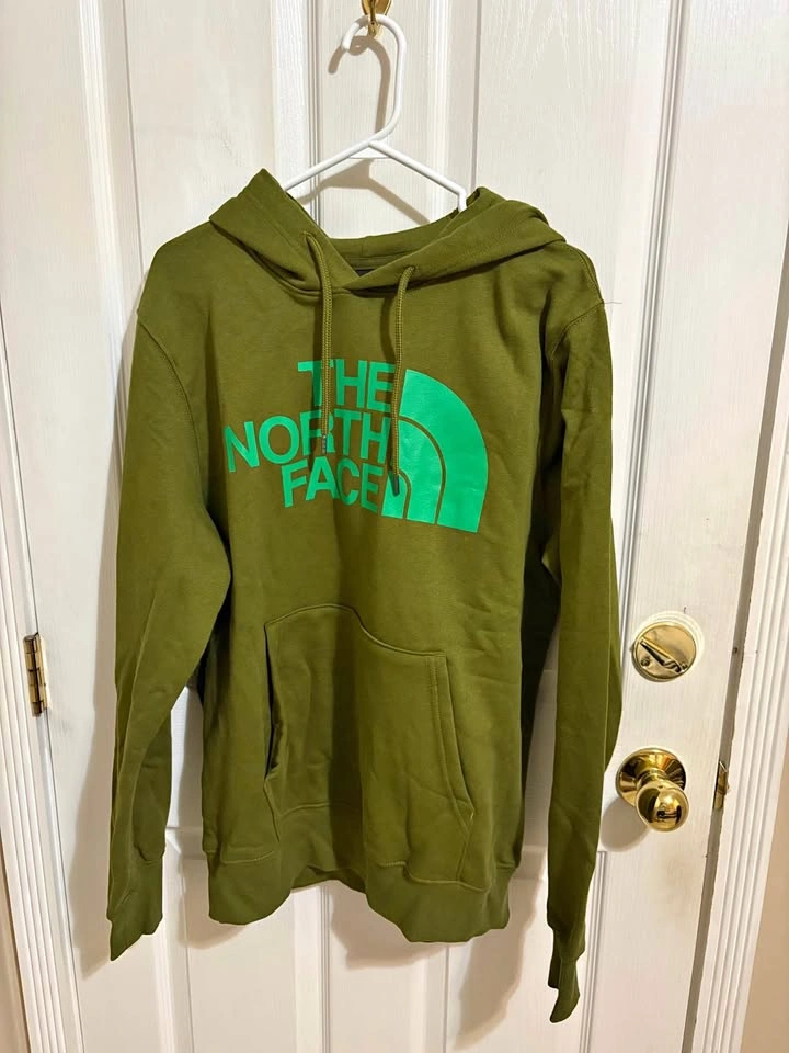 Brand New with Tags The North Face Hoodie Olive Green