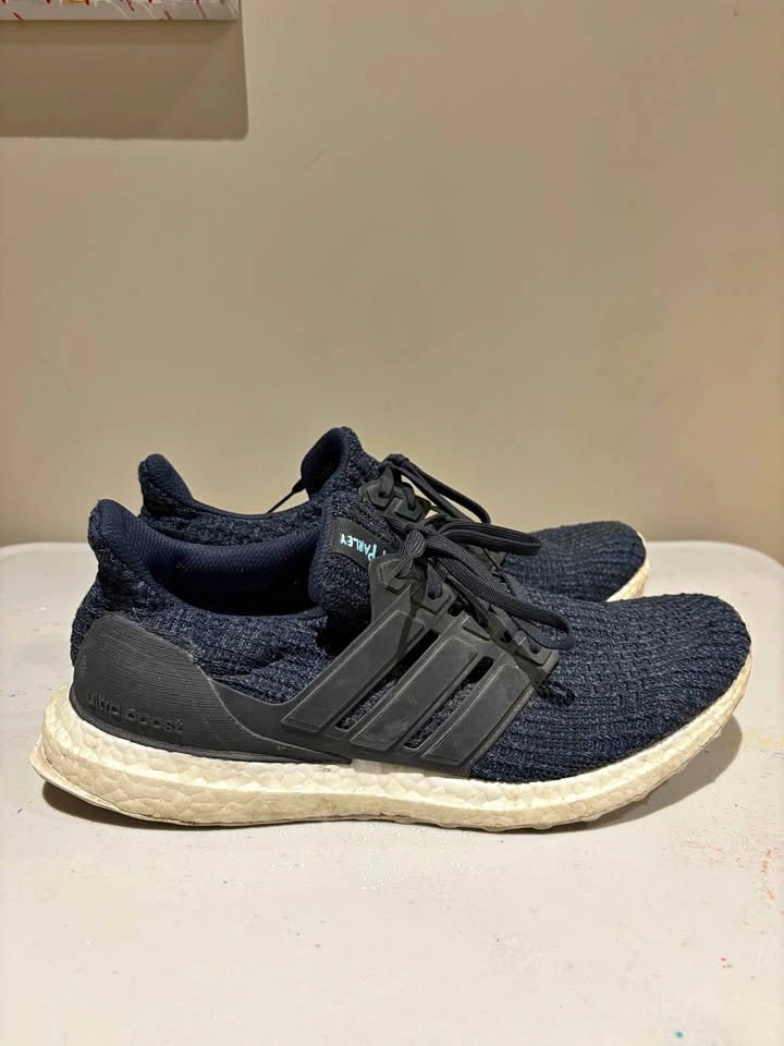 Adidas Ultra Boost Parley size 9.5 mens