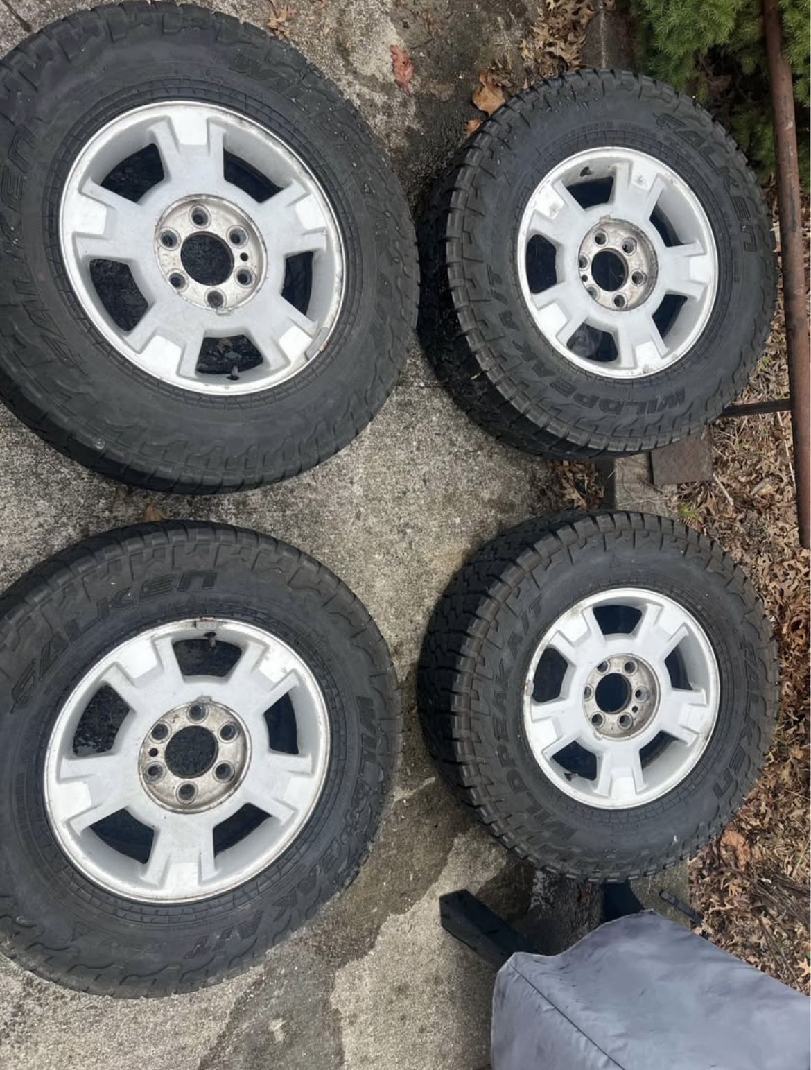 F150 OEM Wheels & Tires – Falken Wildpeak A/T LT265/70R17 – Set