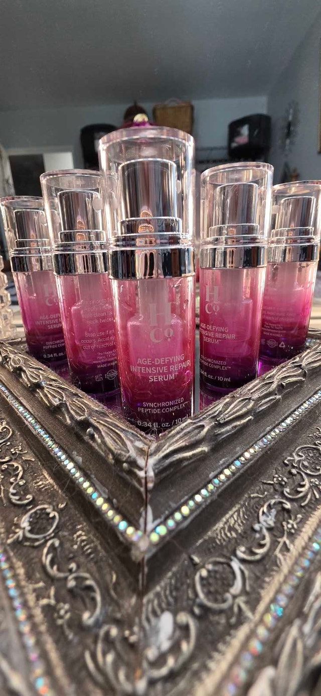 Age Defying repair serum & Ultimate revitalizing cream