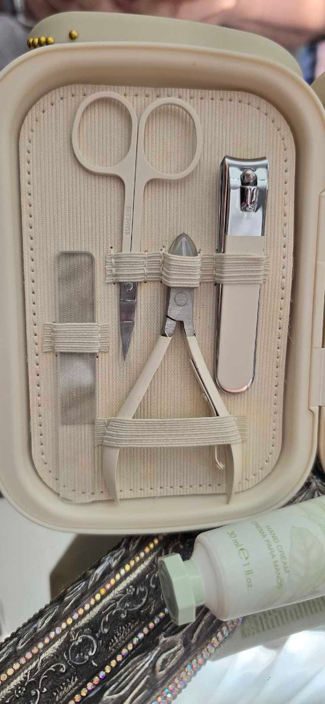 Manicure set NEW by Farmasi - photo 4