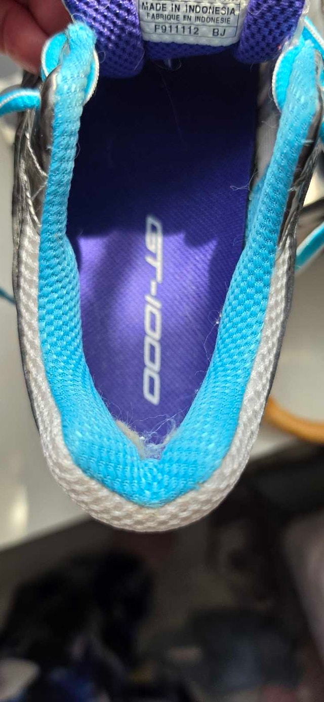 NEW!! ASICS GT 1000 ladies size 5 running shoes NEW - photo 2