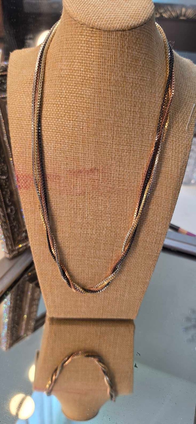 NEW 4 strand/colour FAC Necklace, box chain