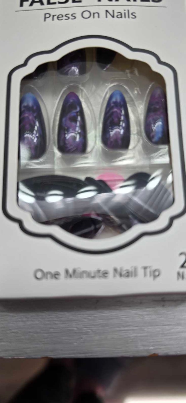 NIB - PRESS ON NAILS w/ adhesive squares and file - photo 2