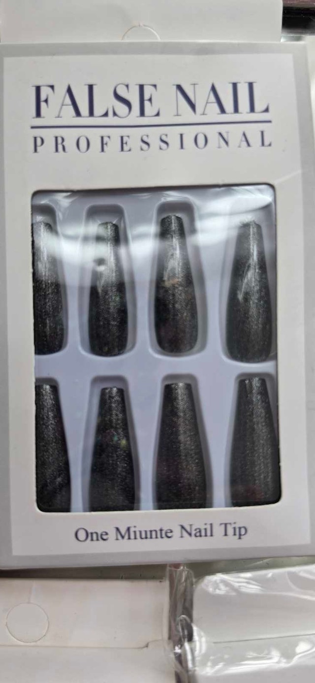 PRETTY PRESS ON NAILS NIP - photo 5