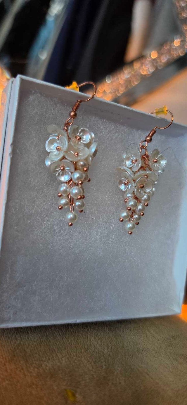 NEW Various pierced earrings never worn - photo 2