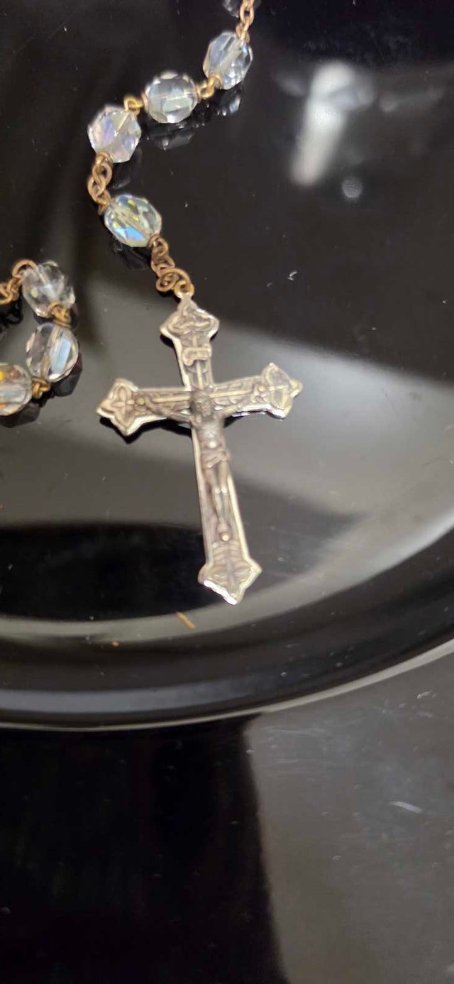 1940's Aurora Borealis crystal rosary in excellent condition - photo 3