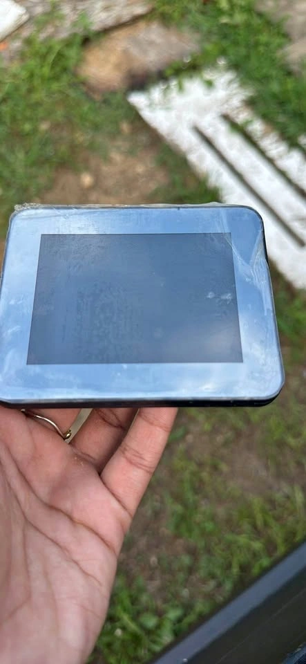 Portable Screen Device with HP Charger and Case
