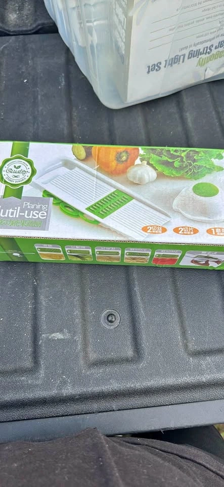 Multi-use Vegetable Mandoline Slicer