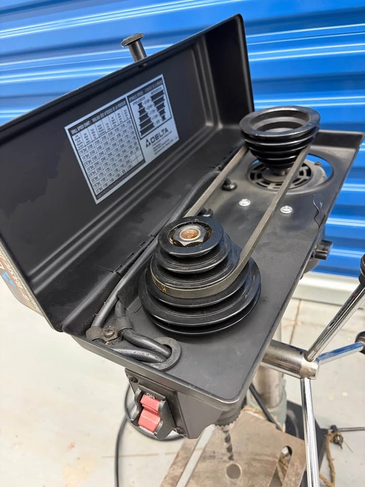Delta 8” drill press - photo 3