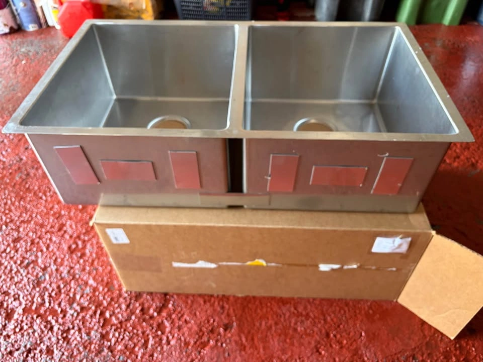 Kohler strive 32” under mount sink - photo 2