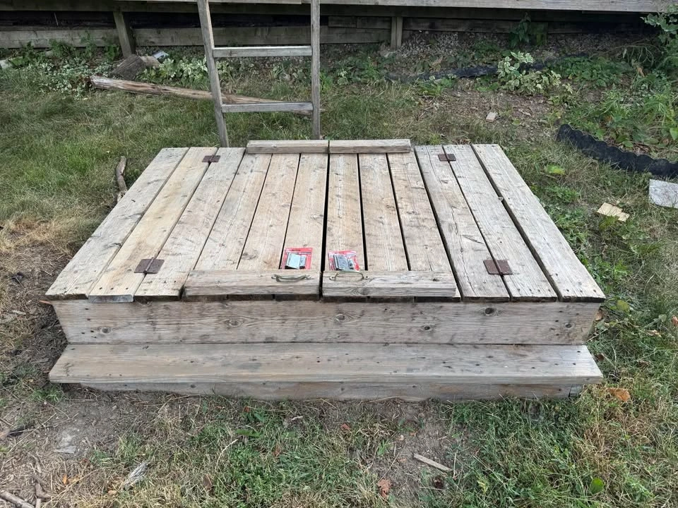 Solid Cedar Sandbox with Folding Benches & Protective Lid - photo 2