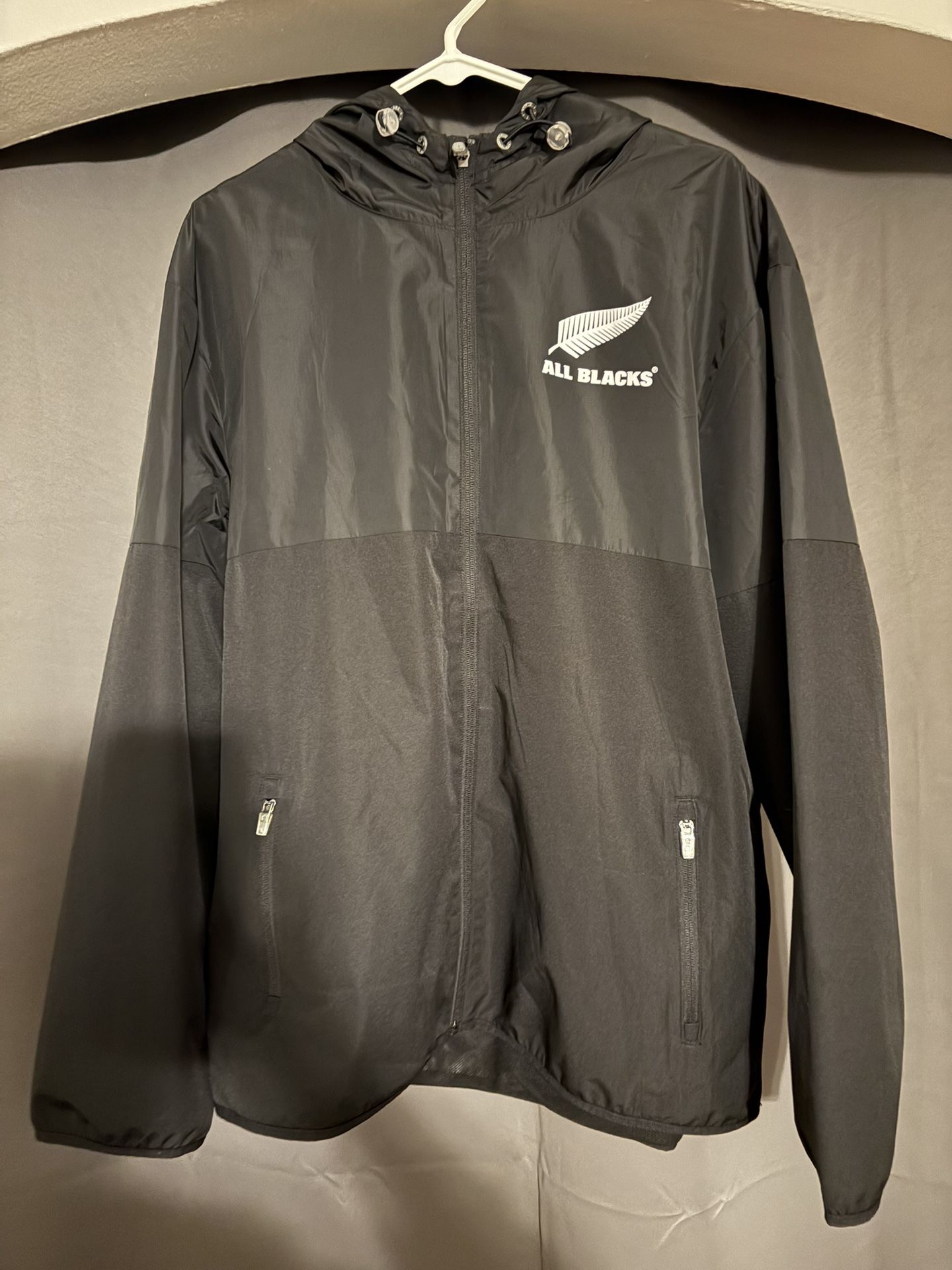 All Blacks Rugby Fall 2026 Men’s Large Windbreaker Jacket