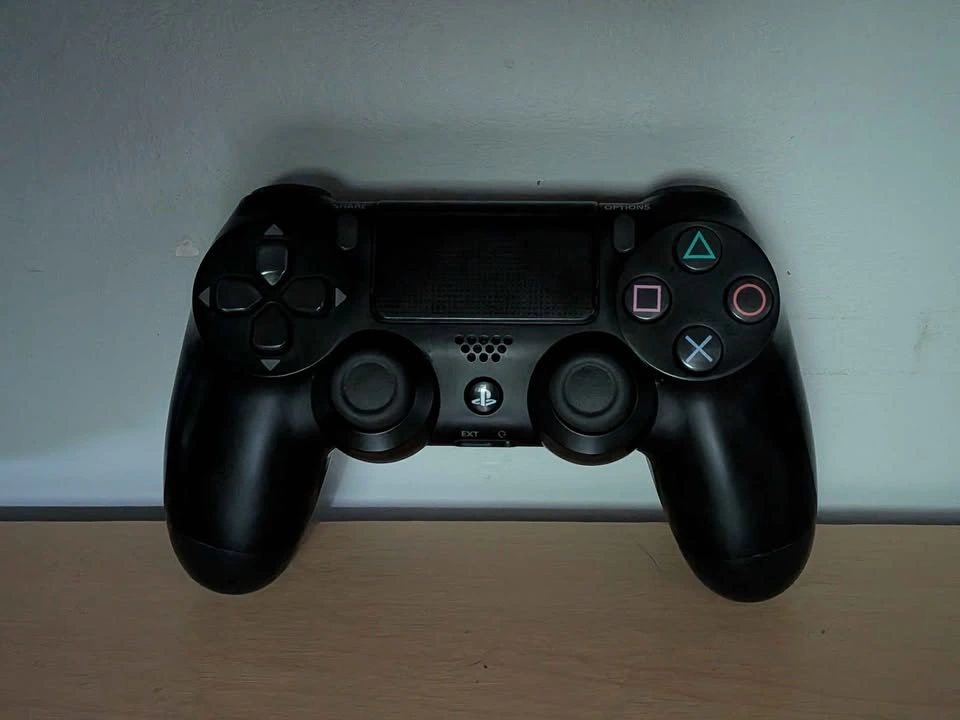 PlayStation 4 Slim 500GB Bundle with Controller and Extras - photo 2