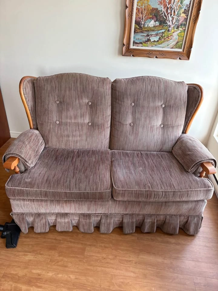 3-Piece Traditional Living Room Set - photo 2
