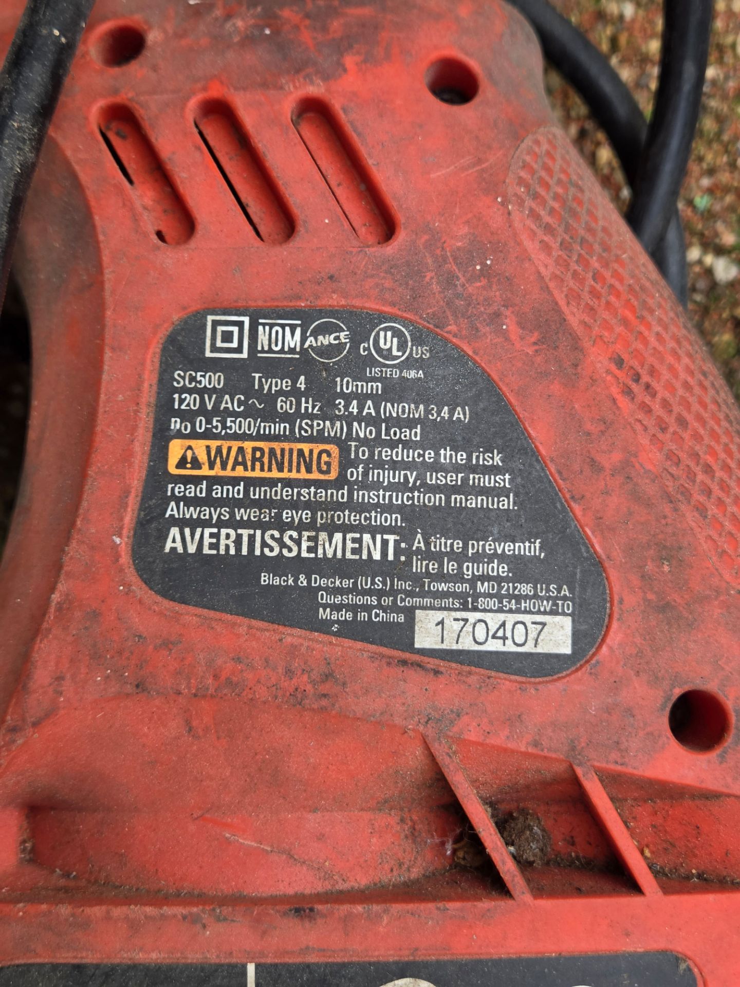 Black & Decker Electric Saw - photo 3