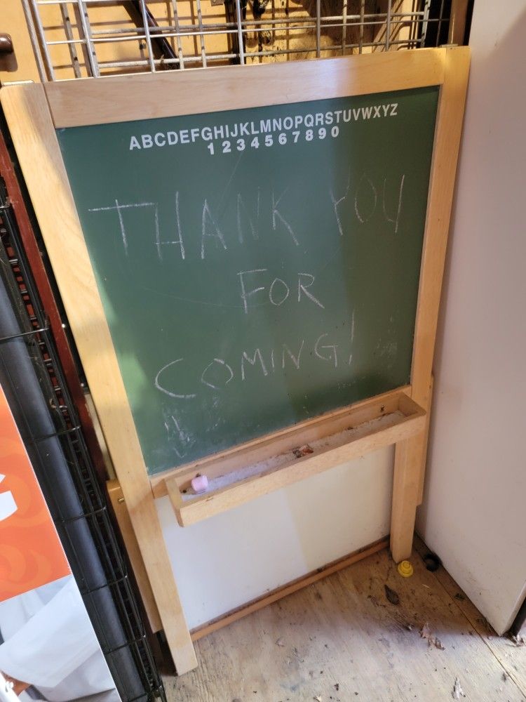 Children's Chalkboard Easel