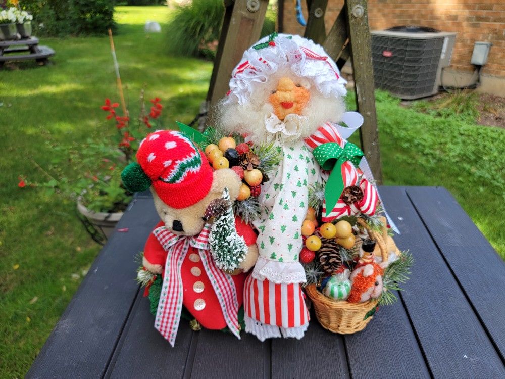 Mrs Claus Apple Whimseys
