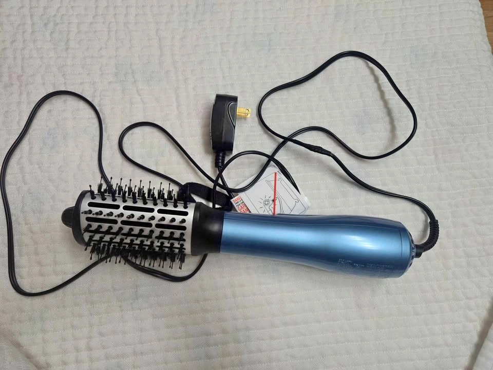 BaBylissPRO Nano Titanium Oval Ionic Hot Air Brush