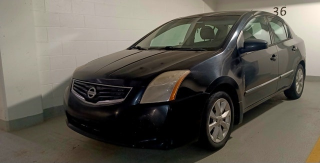 2012 Nissan Sentra – Drives Solid + Extra Winter Tires on Rims - photo 3