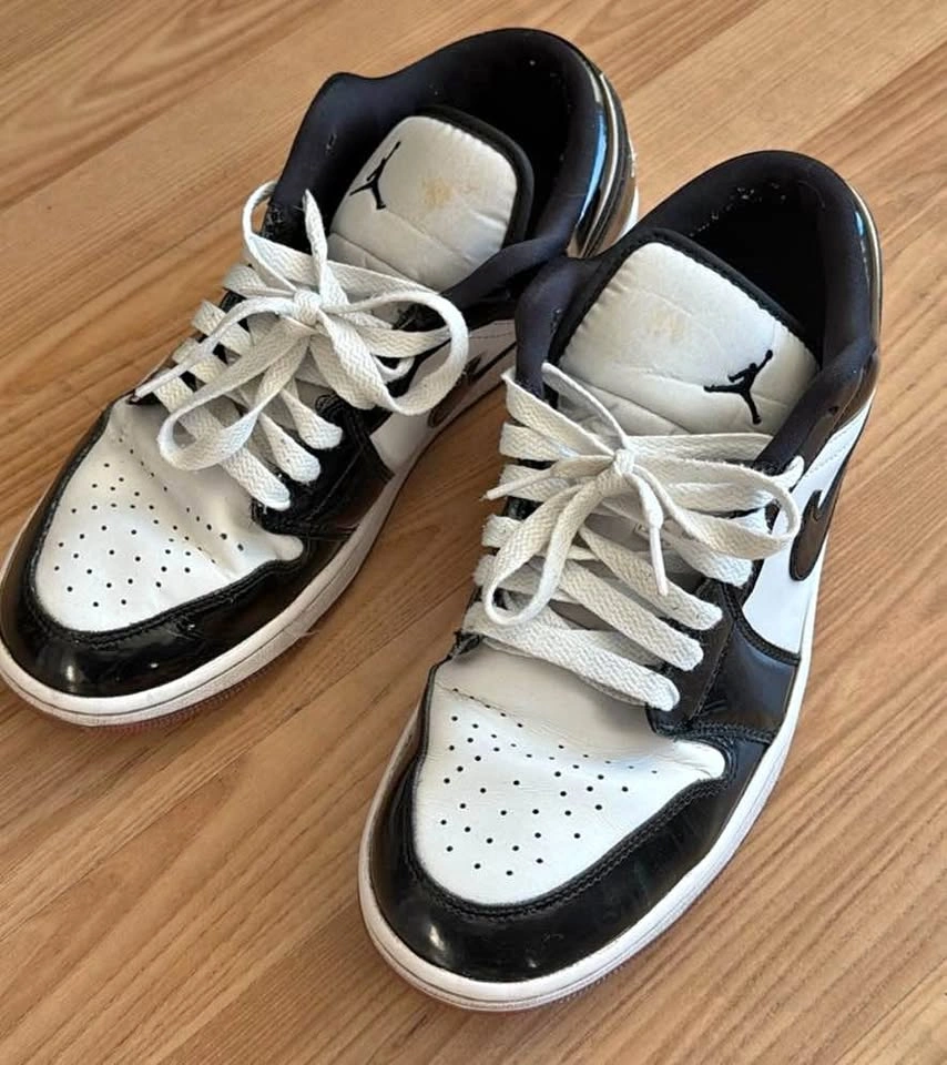 Nike Air Jordan 1 Low SE "Concord"