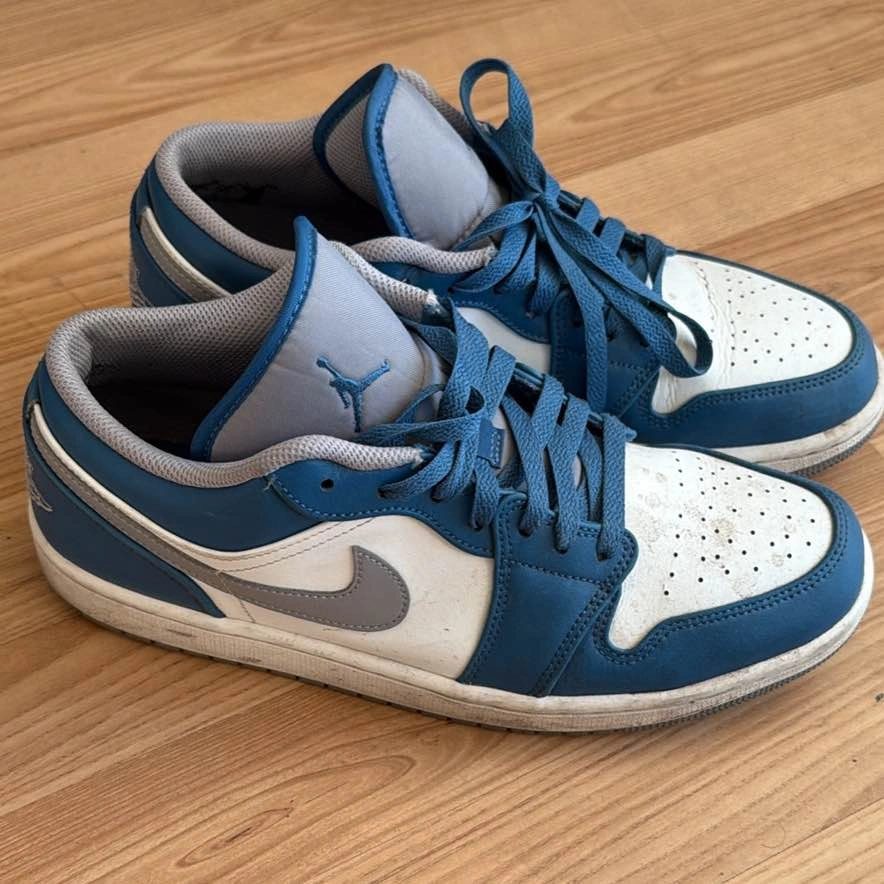 Air Jordan 1 Low "True Blue" - photo 2