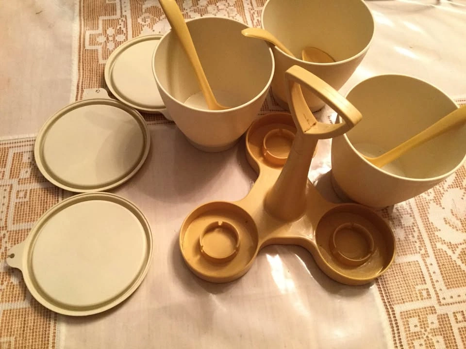 Tupperware server - photo 2