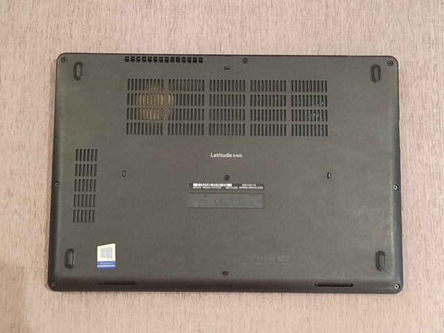 Dell Latitude 5490 Laptop - photo 3