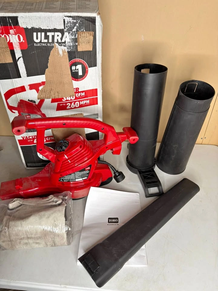 Toro Battery-Powered Leaf Blower & Vacuum